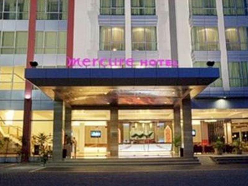 Mercure Pontianak City Center מראה חיצוני תמונה