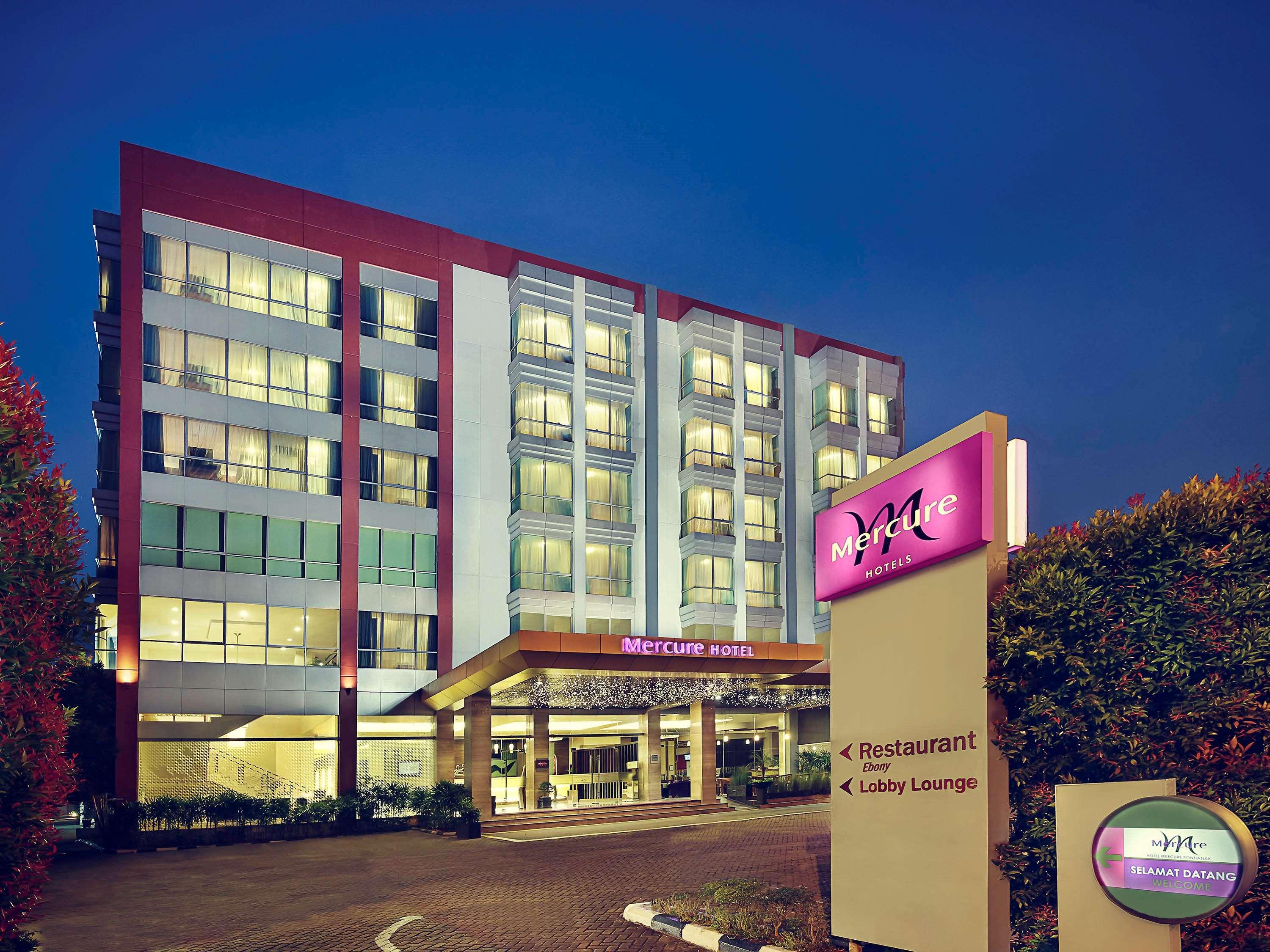 Mercure Pontianak City Center מראה חיצוני תמונה