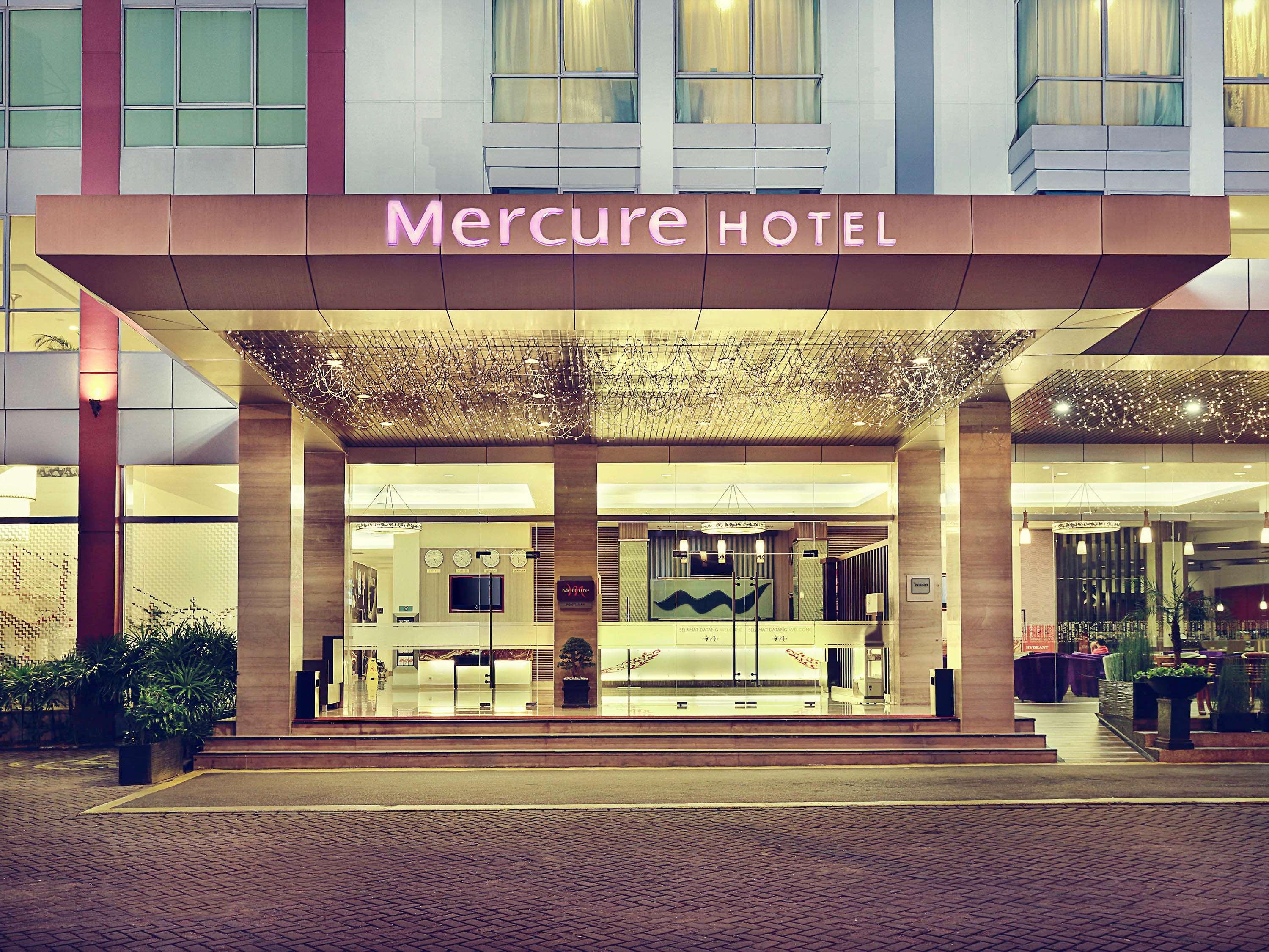 Mercure Pontianak City Center מראה חיצוני תמונה