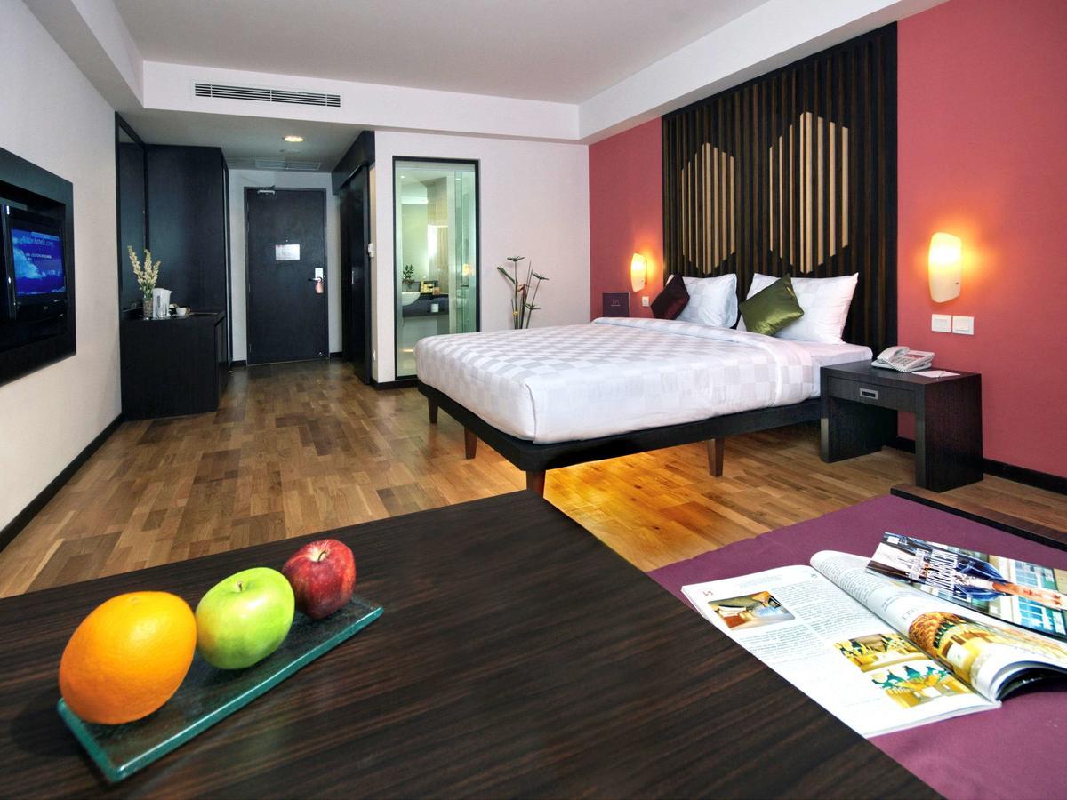 Mercure Pontianak City Center מראה חיצוני תמונה